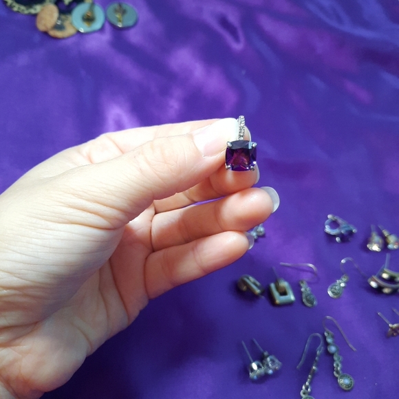 Ten pairs of earrings - Picture 5 of 8